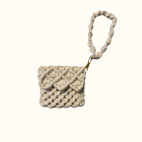 Purse with handle-macrame